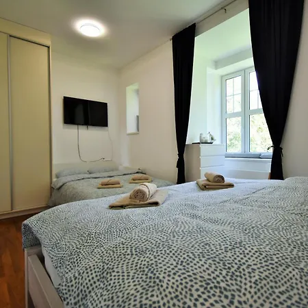Bellevue 193-15 Apartamento